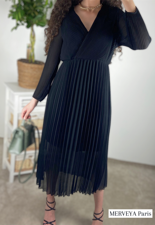 Robe plissée noire