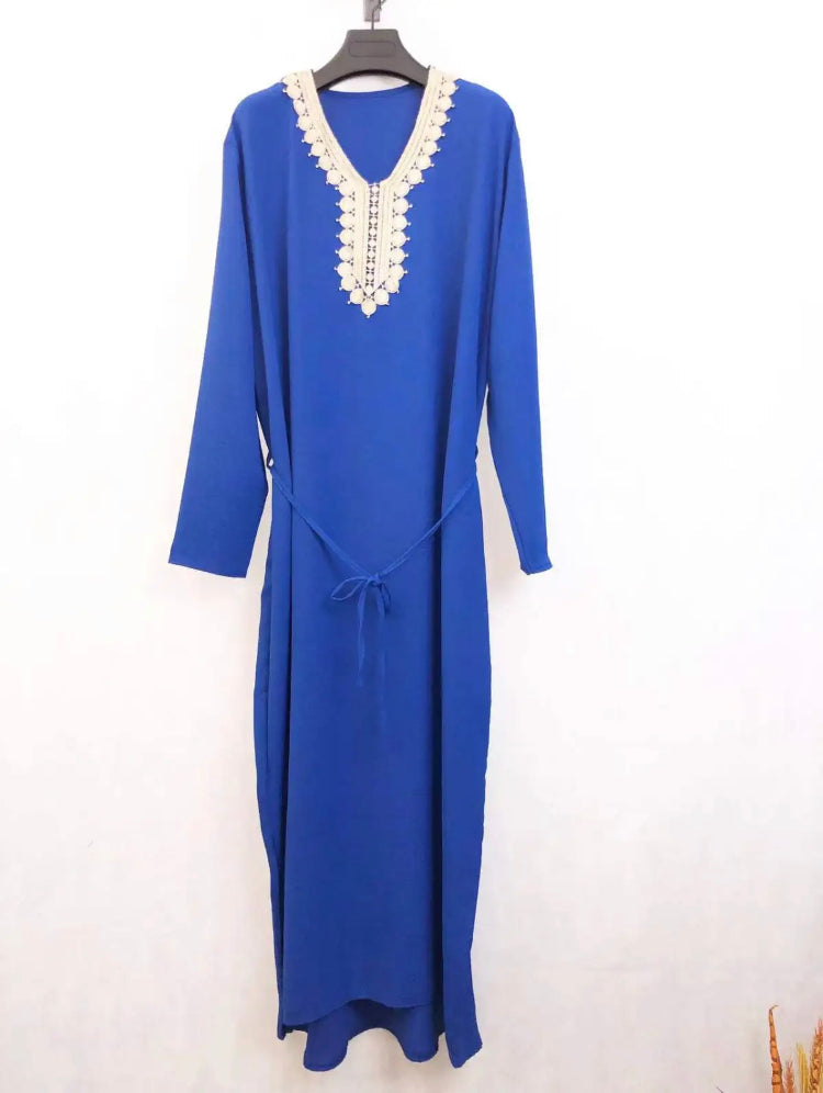 Robe orientale bleue royale broderie