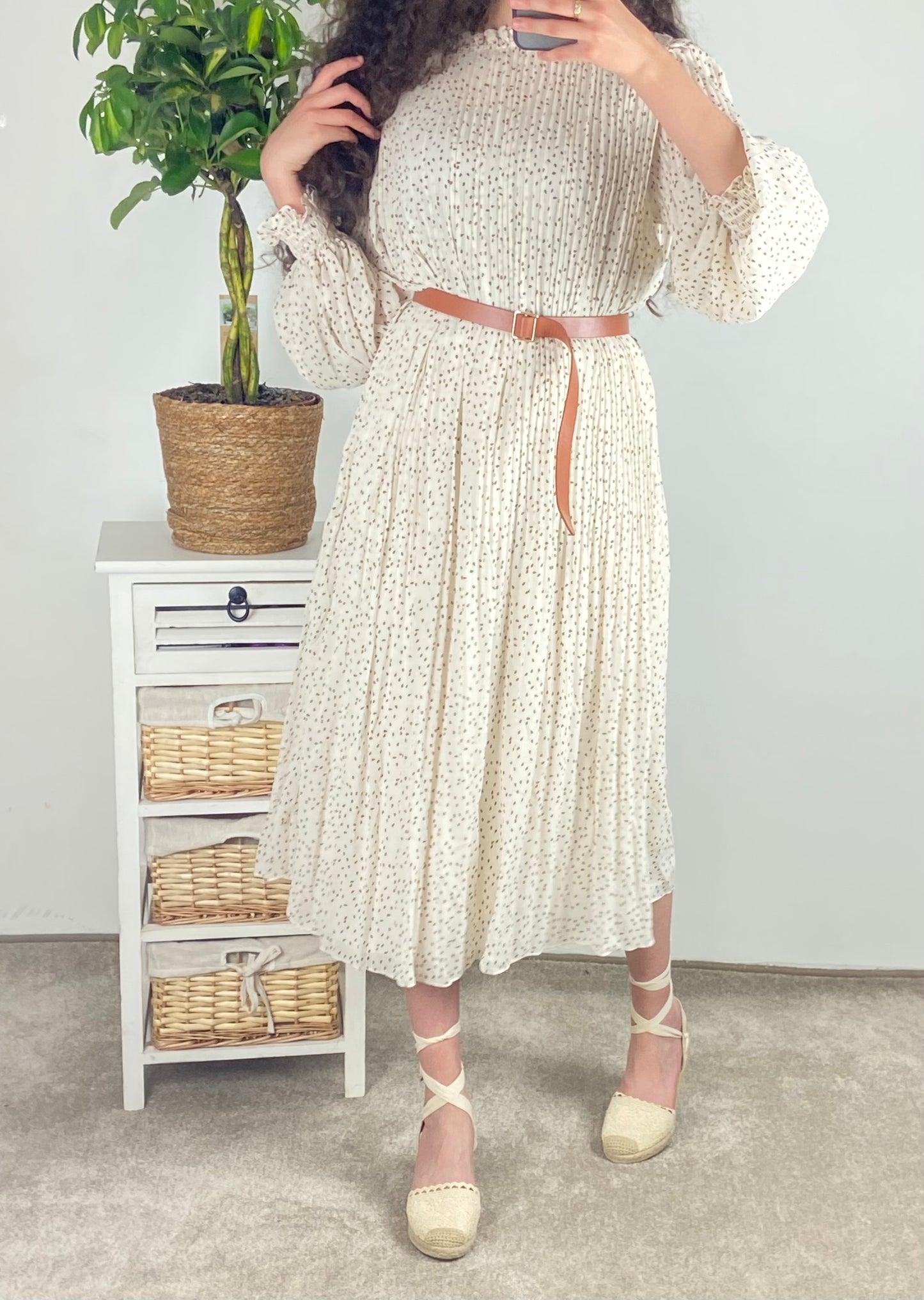 Robe plissée beige imprimée